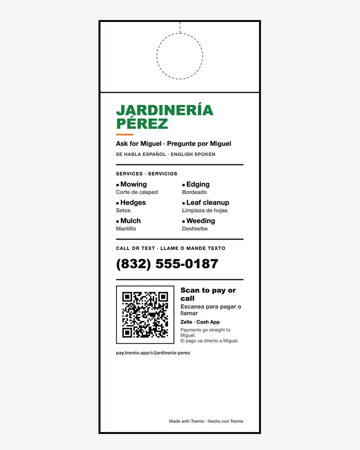 Un colgador de puerta de Jardinería Pérez con la guía del agujero, los servicios, el teléfono y un código QR
